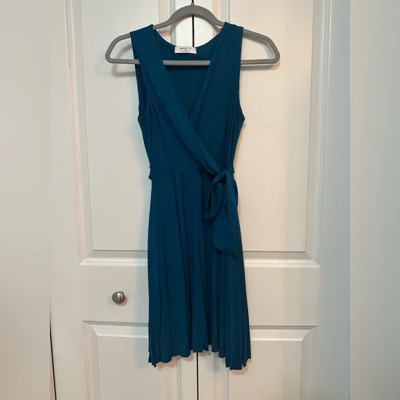 BAILEY44 PETITE Teal mini sleeveless wrap dress - Picture 3 of 5
